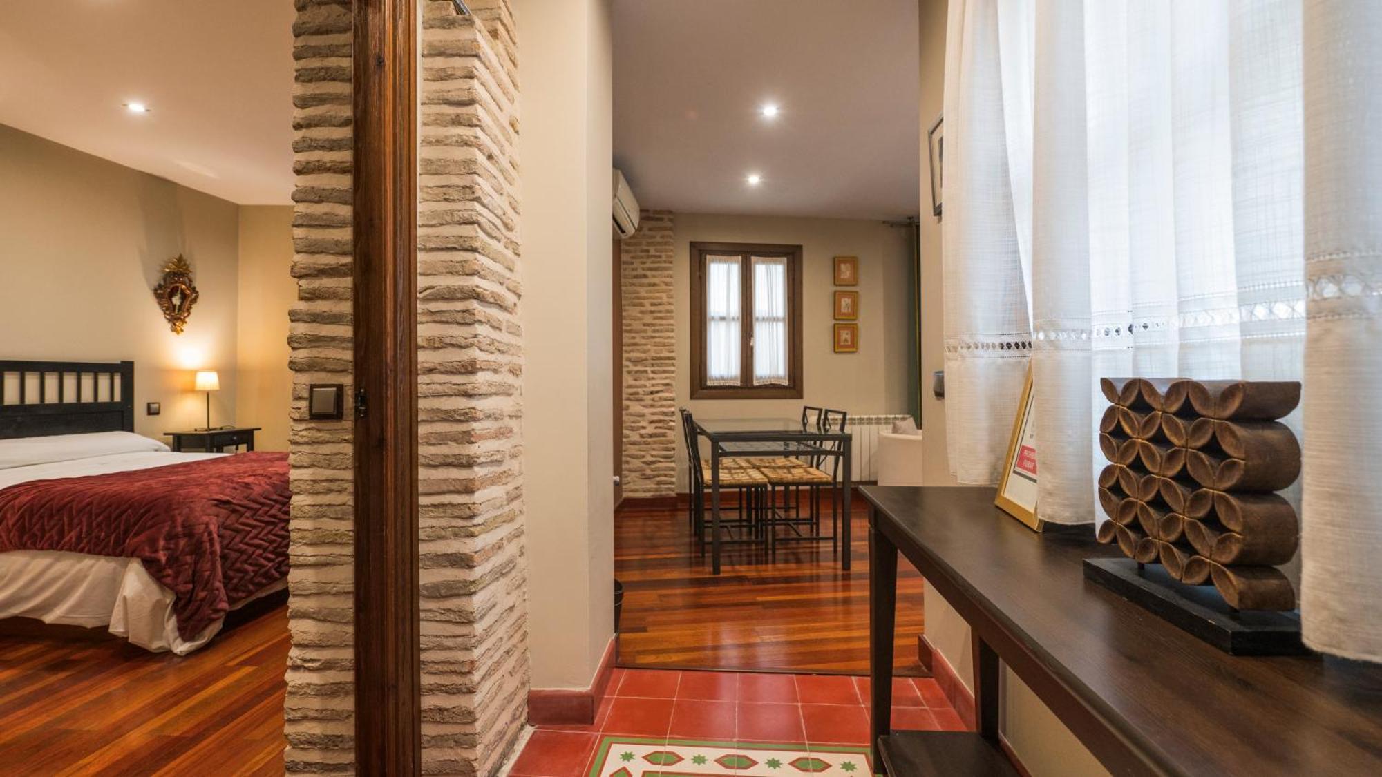 Apartamentos Las Teresitas Junto A La Catedral Toledo Room photo